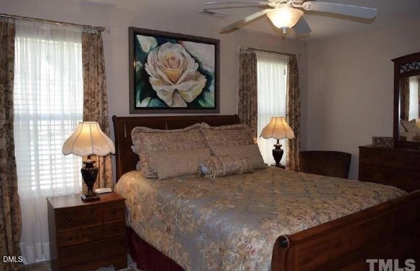 2507 Benevolence Dr - Photo 4 of 6