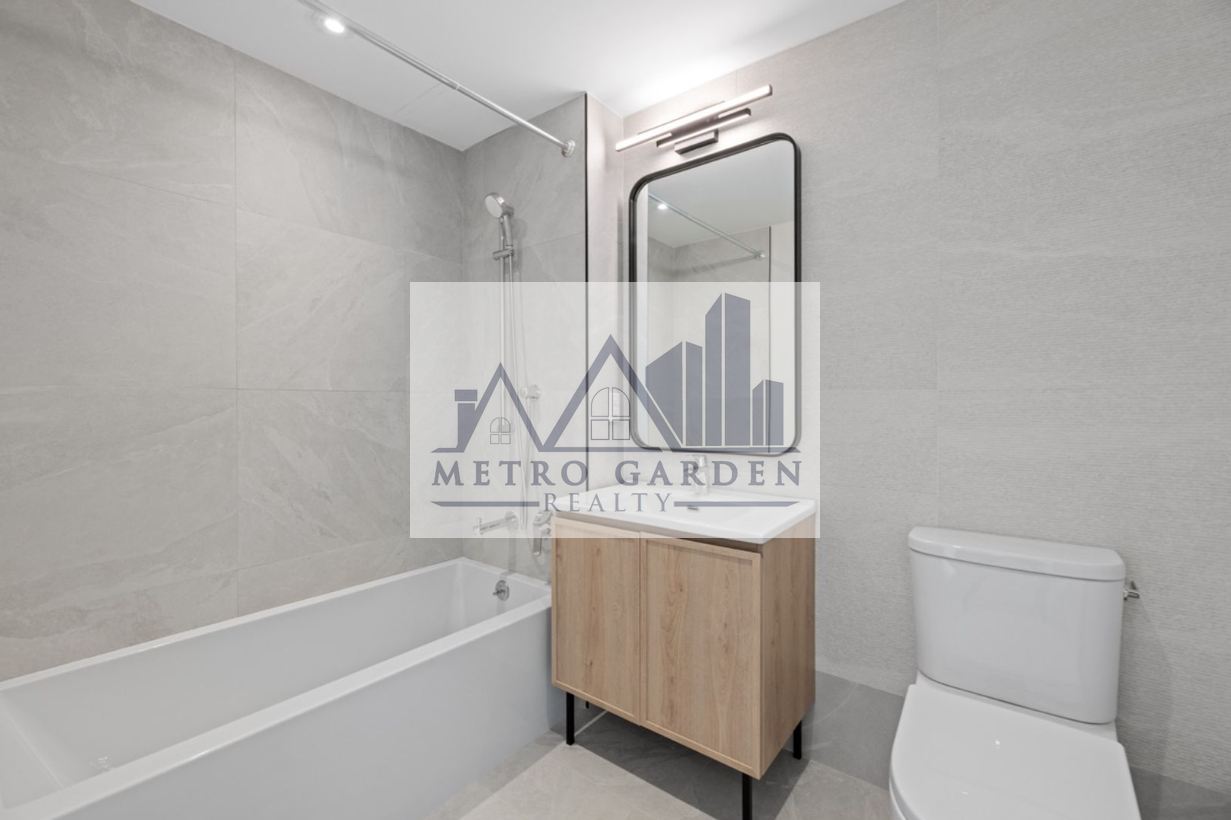 71-82 Parsons Boulevard #803 - Photo 6 of 12