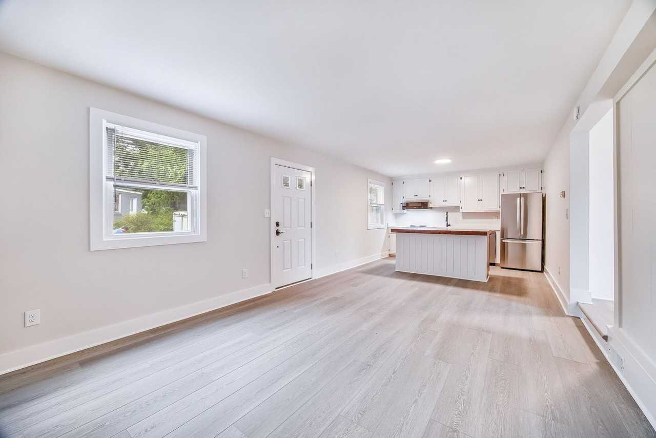 Brand New Luxury Living in the Heart of Belmont - Photo 5 of 45