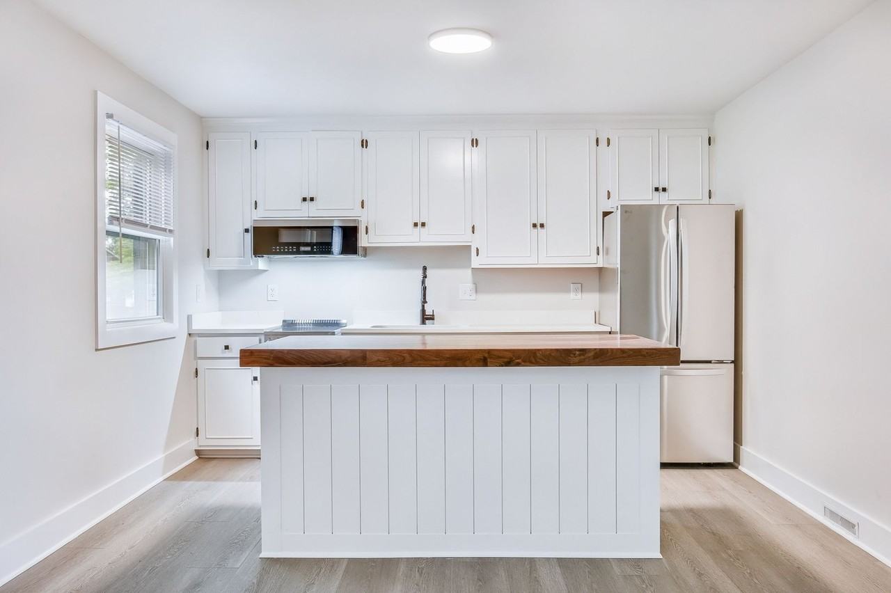 Brand New Luxury Living in the Heart of Belmont - Photo 6 of 45