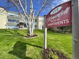 featured image of 114 Kempenfelt Dr