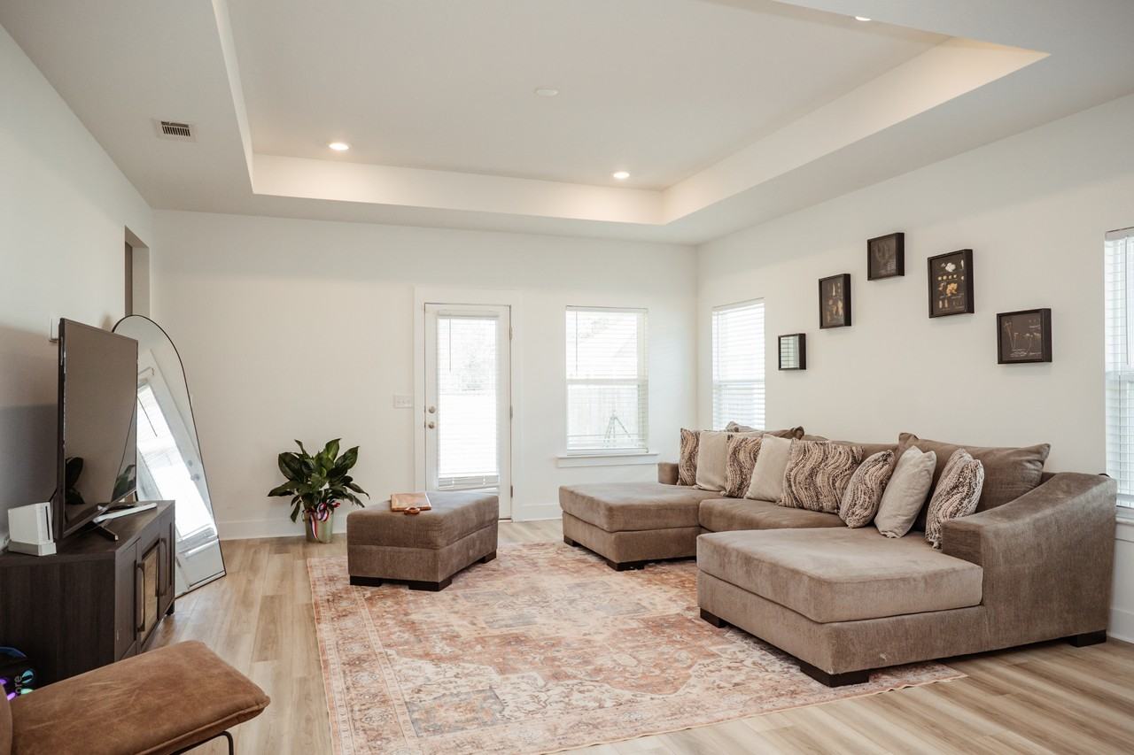 231 Lyla Ln #1 - Photo 4 of 32