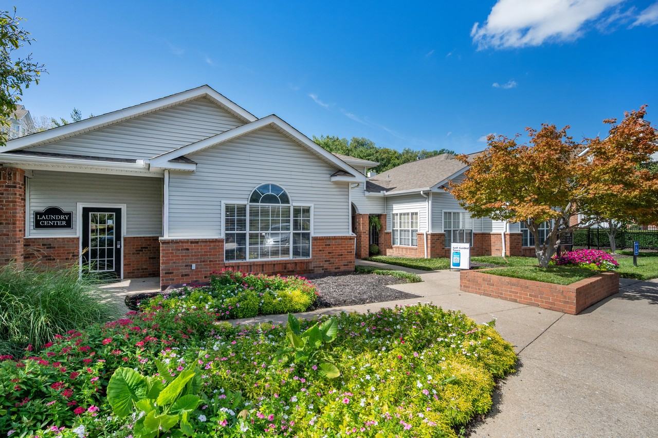 Waterford Landing Apartment Homes - Photo 3 of 28