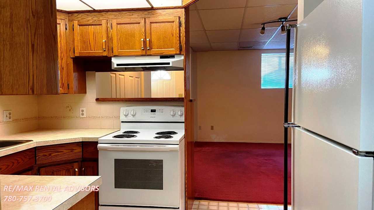 BSMT 10433 67 Avenue Northwest - Photo 4 of 14