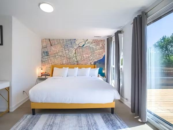 1046 Lofts - Photo 3 of 24