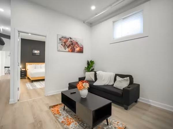 1046 Lofts - Photo 6 of 24