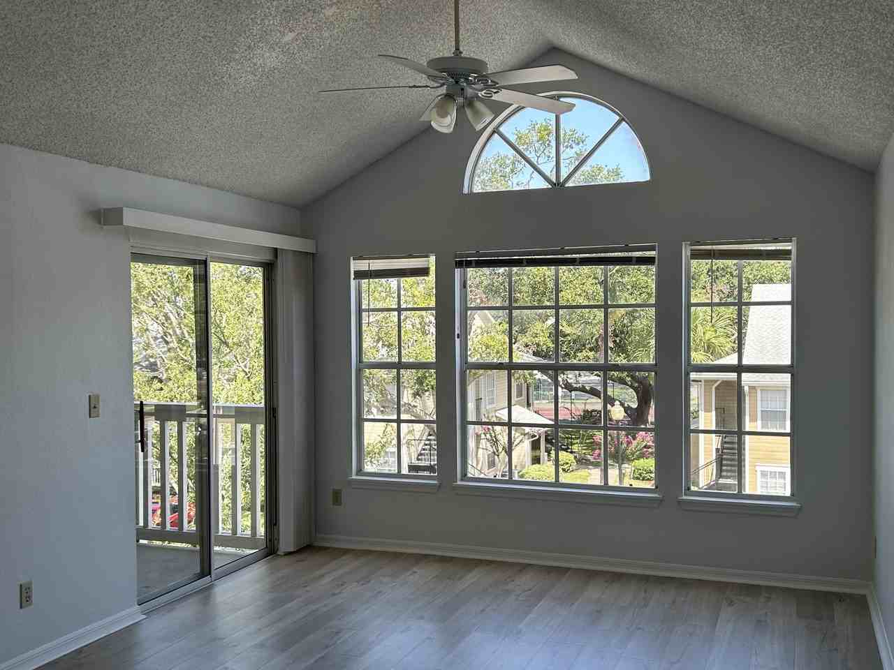 1055 S. Hiawassee Road - 2035Unit 2035 #2035 - Photo 2 of 11