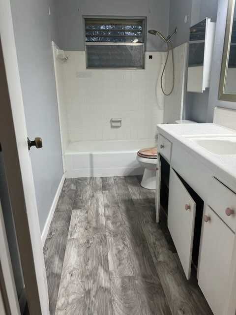 3226 Virginia St #1 - Photo 4 of 10