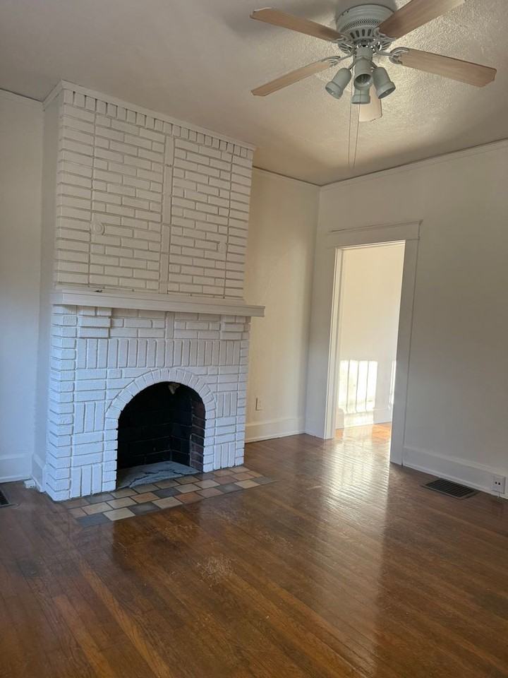 ENGLISH VILLAGE 21ST DUPLEX - Photo 2 of 20