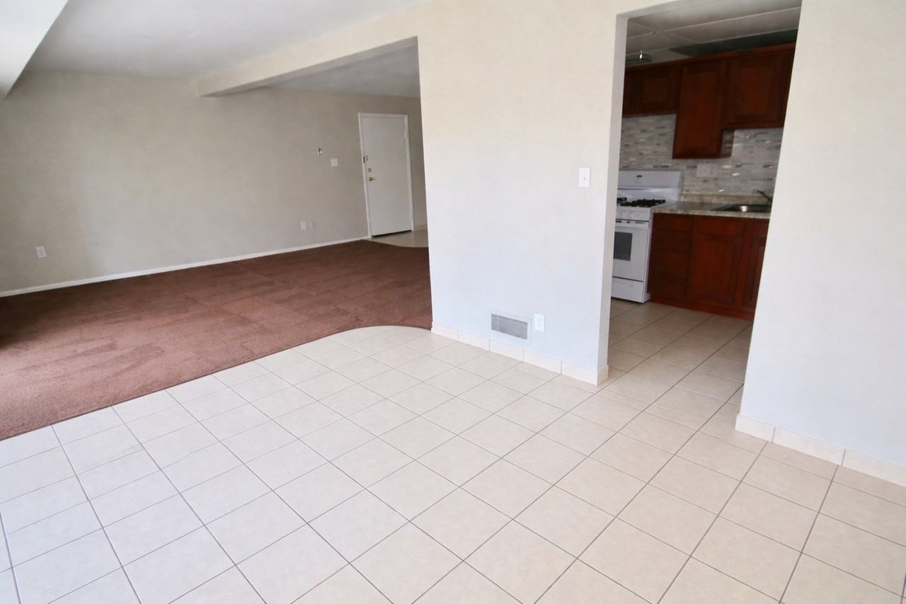 426 EAST WHEELING STREETAPT H-4 #H04 - Photo 4 of 10