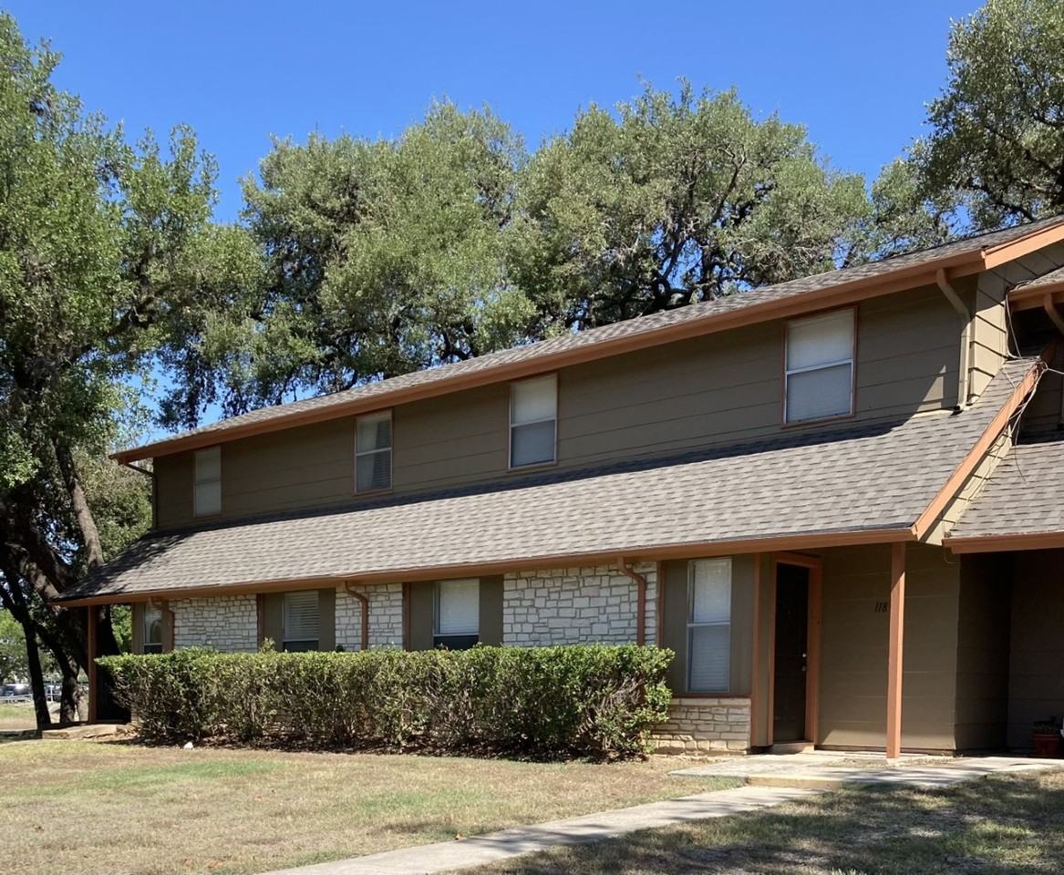 Boerne Townhomes - Photo 2 of 39