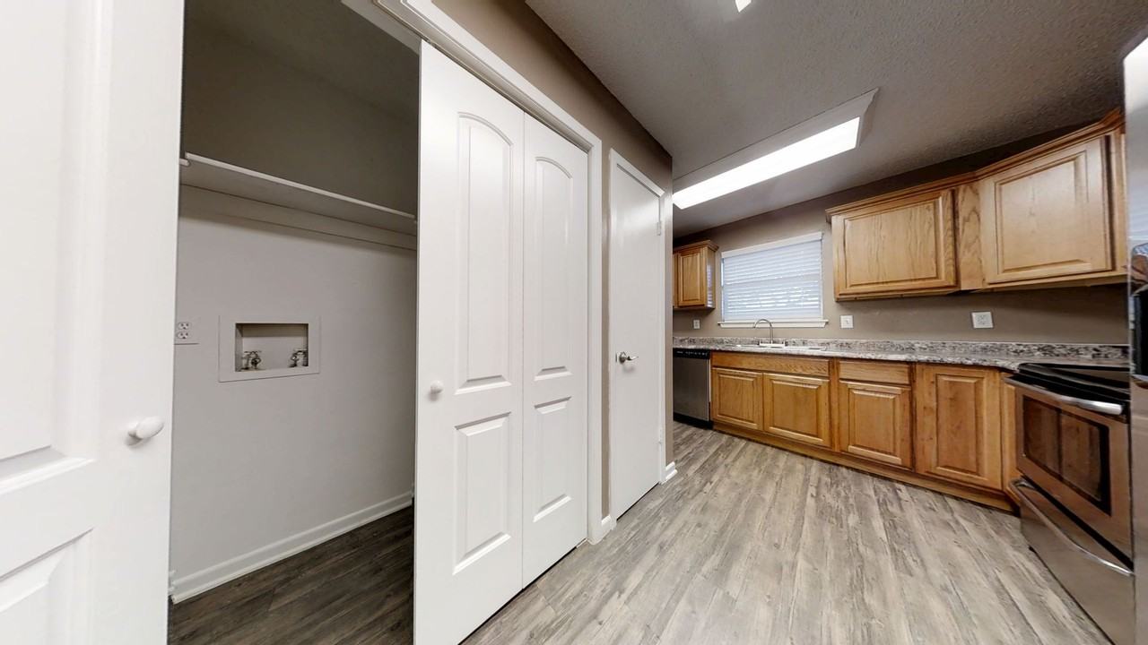 Boerne Townhomes - Photo 6 of 39