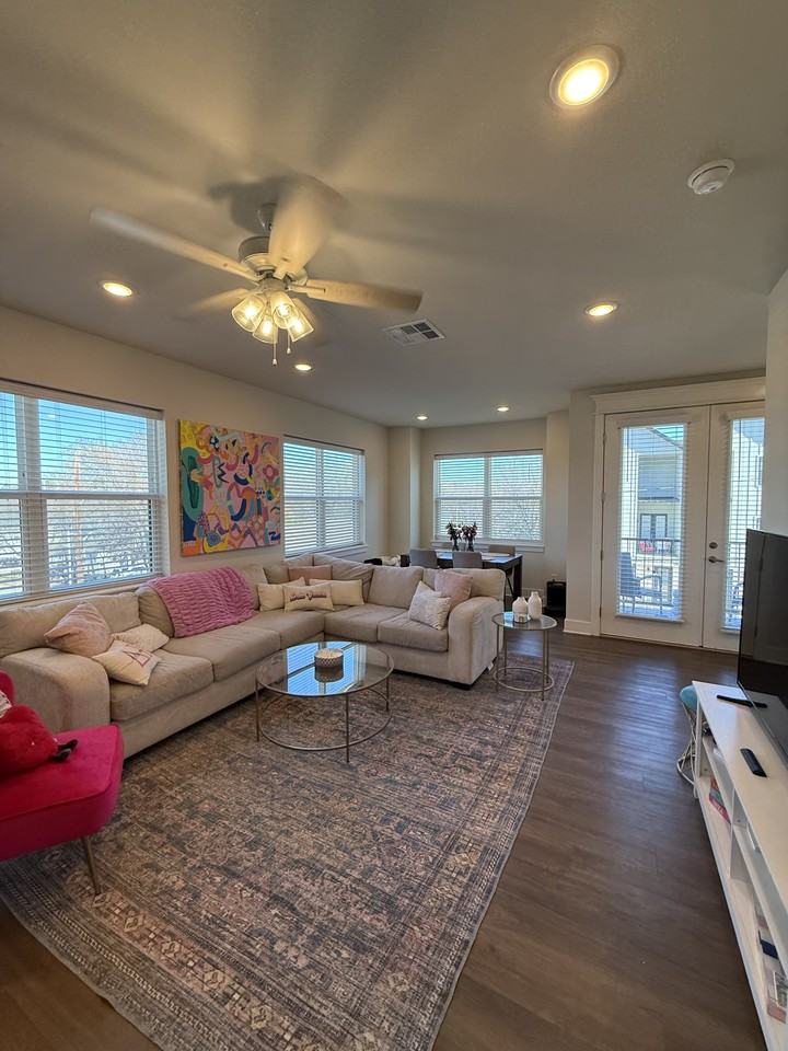 N Whitham Ave #1 - Photo 5 of 27