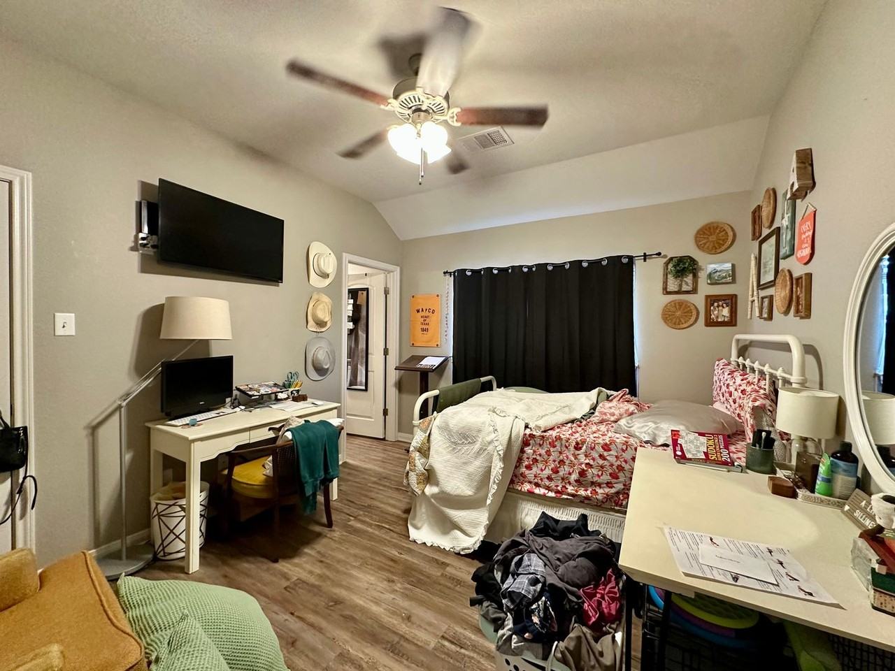 200 Church Ave - Photo 3 of 14