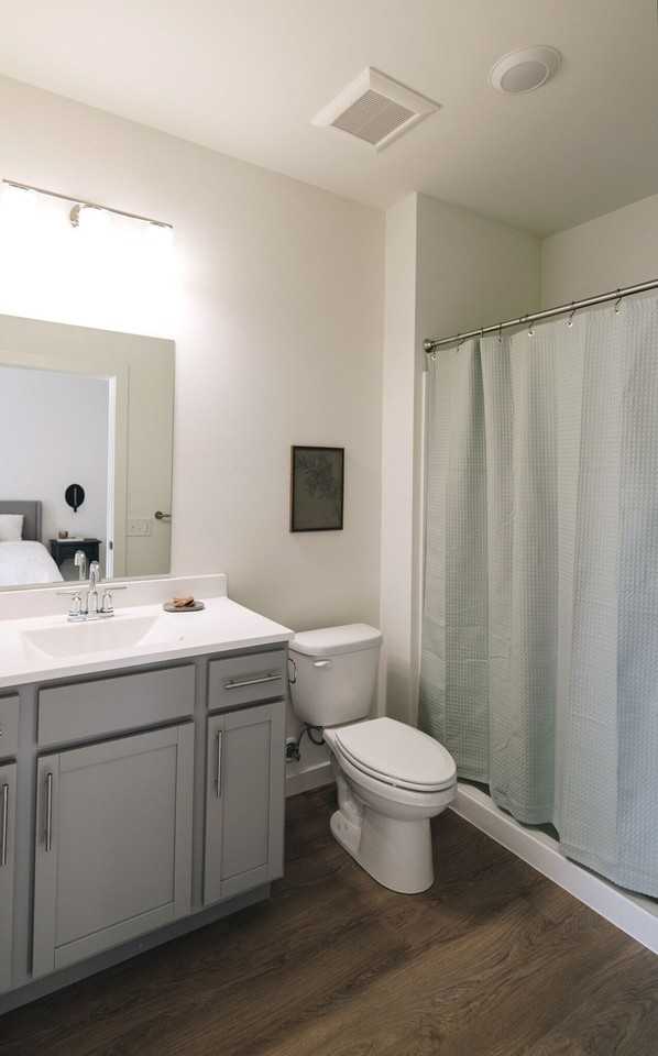 15 North Apartments - Photo 3 of 16