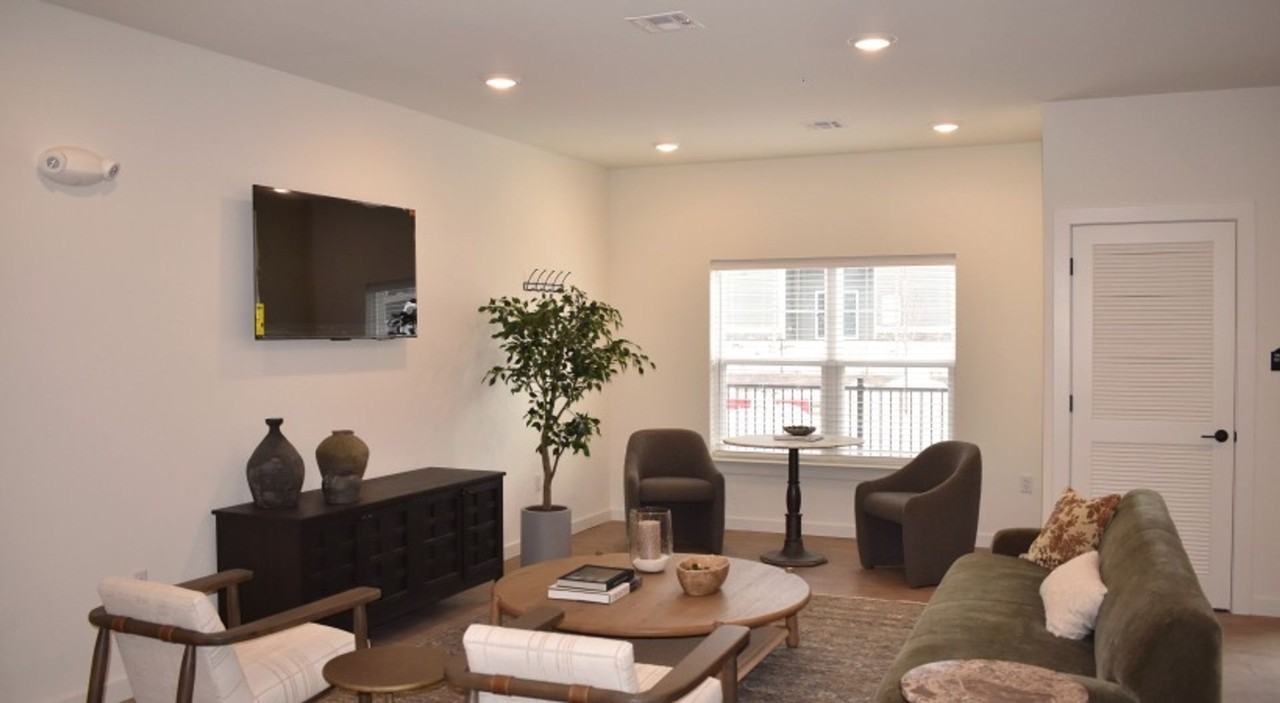 15 North Apartments - Photo 5 of 16