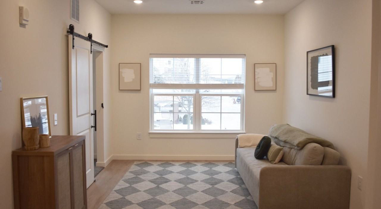 Fairway Flats Apartments - Photo 5 of 17