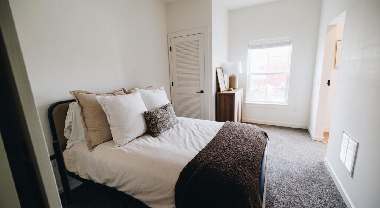 Fairway Flats Apartments - Photo 6 of 17