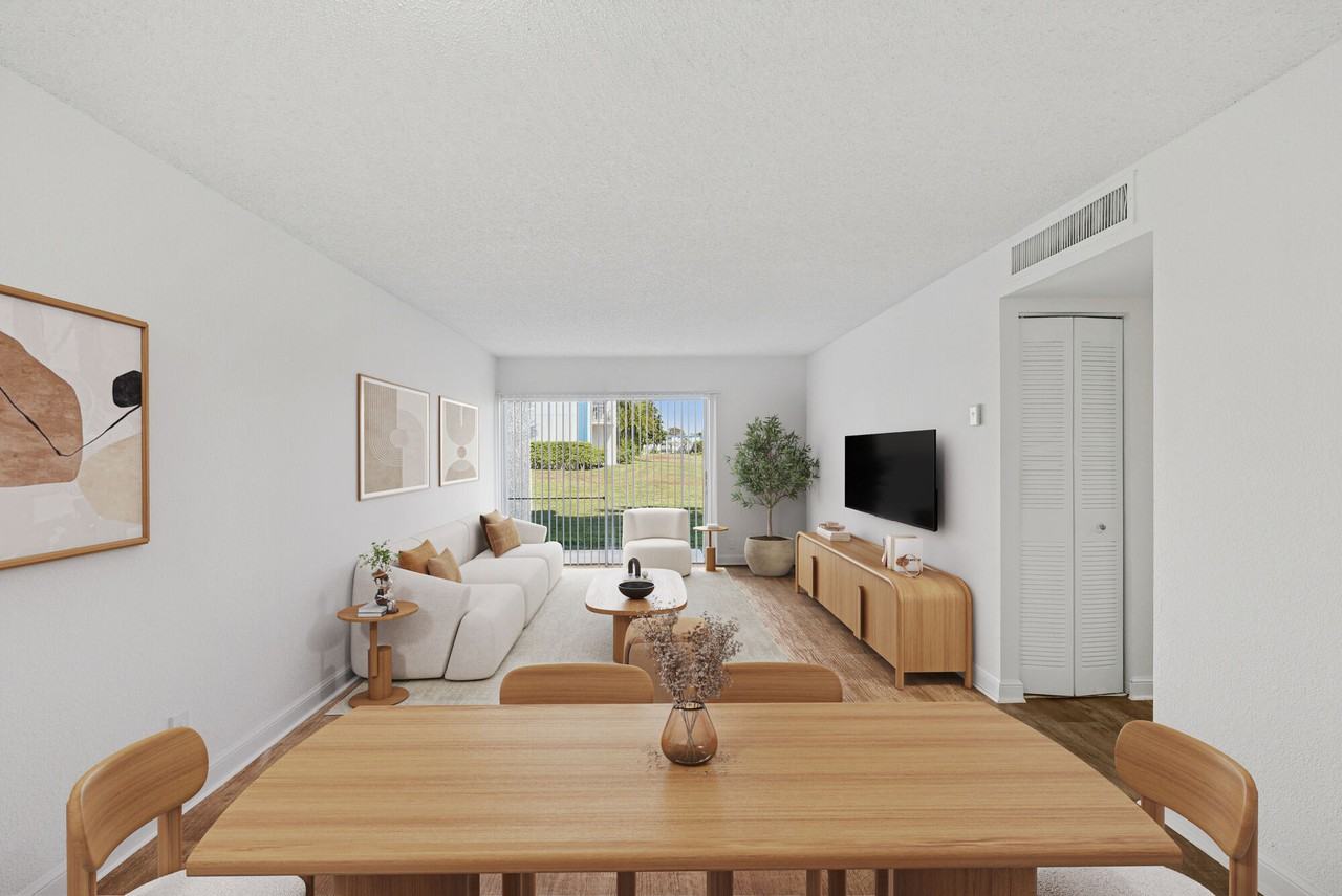 Costa Del Lago - Photo 6 of 16