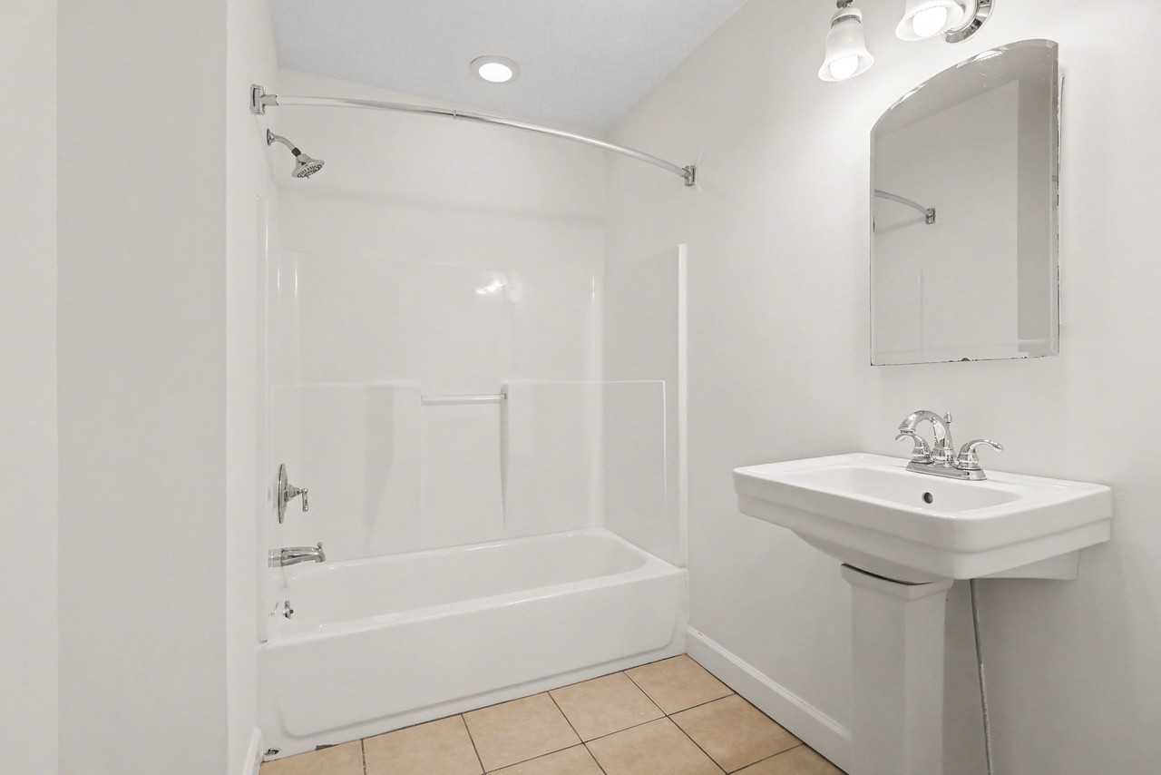 3036 Peeler Rd #1 - Photo 5 of 14