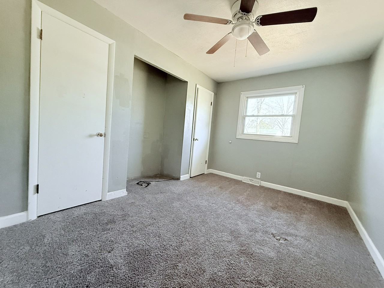 515 East St #1 - Photo 4 of 14