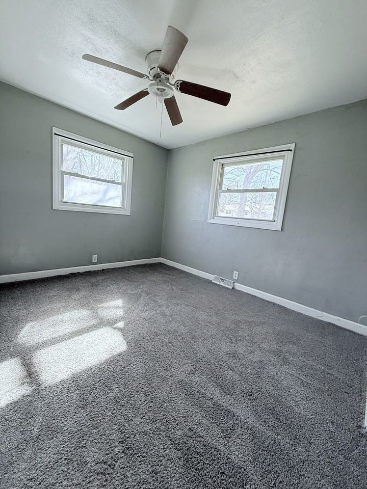 515 East St #1 - Photo 7 of 14