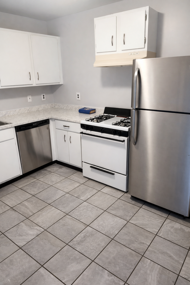 2804 Carriage Dr #B - Photo 3 of 10