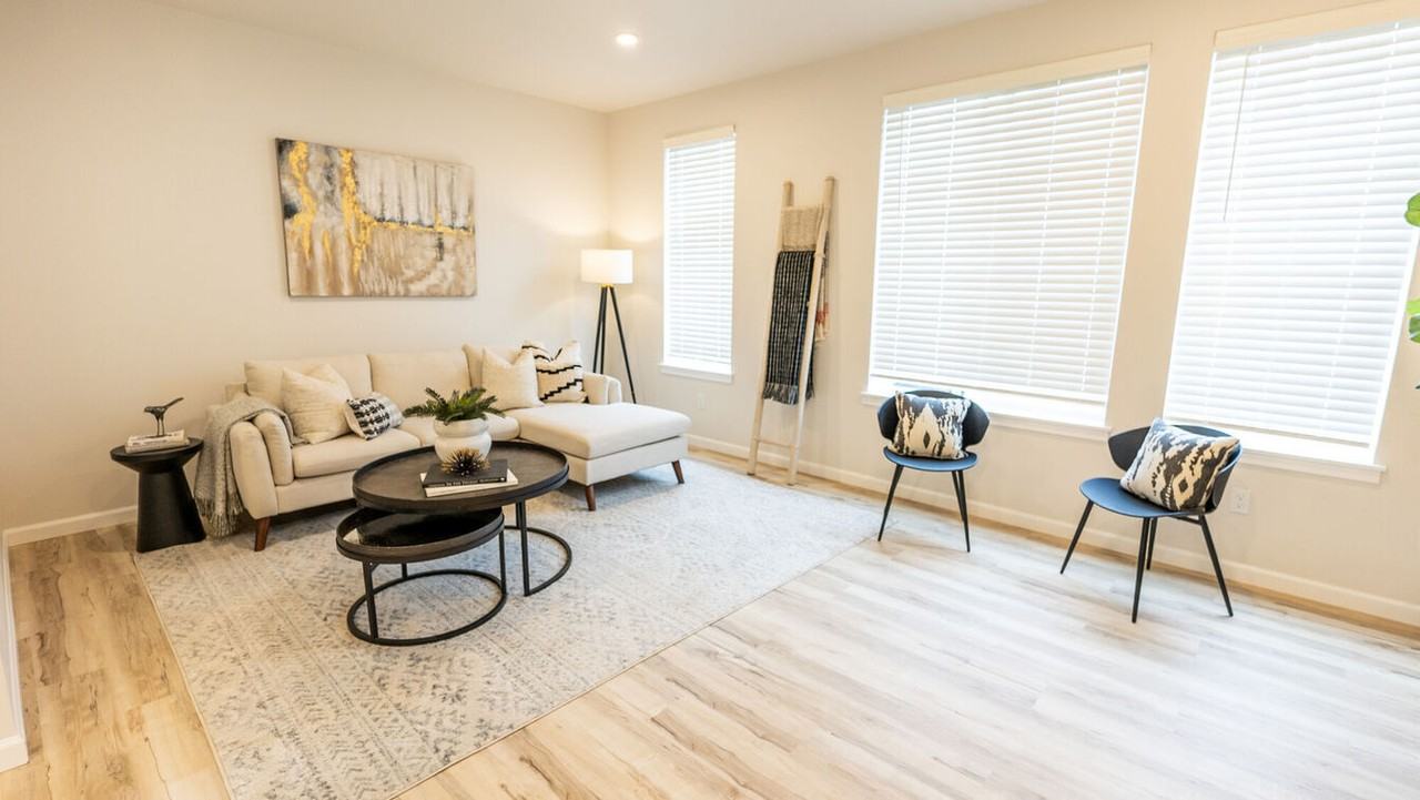 4319 S Alder - Photo 5 of 15