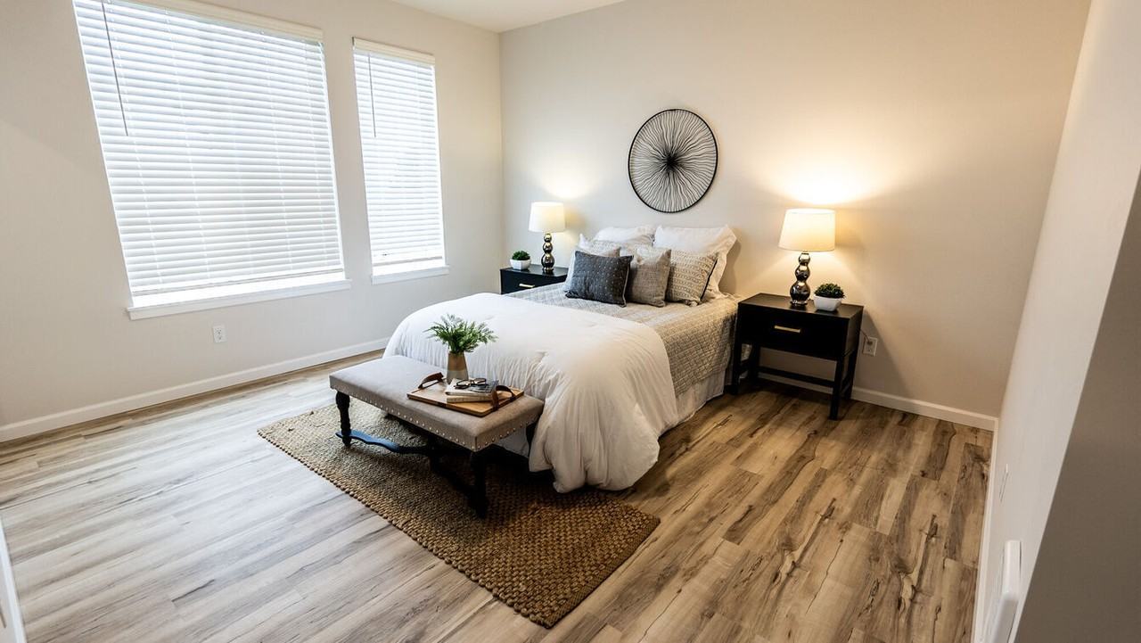 4319 S Alder - Photo 7 of 15