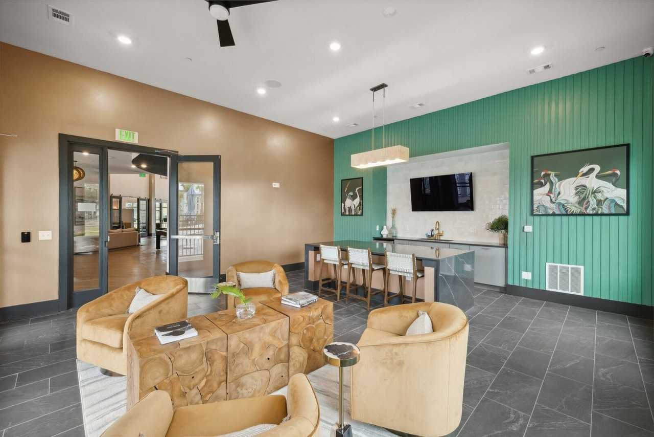 Ascend Kindred - Photo 5 of 27