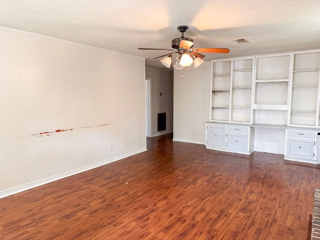 3612 Azalea Cir - Photo 5 of 23