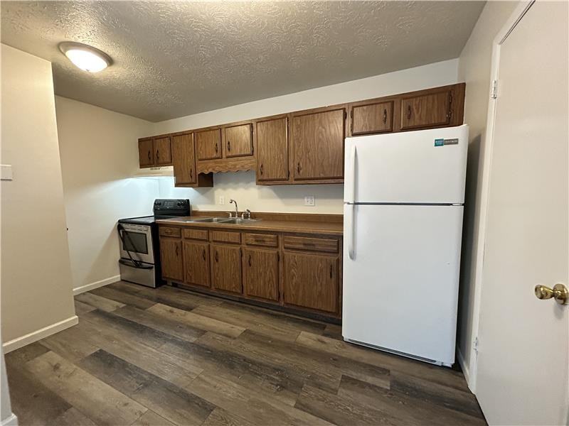 3433 Pennsylvania Ave #8 - Photo 4 of 8