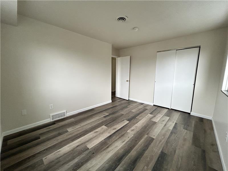 3433 Pennsylvania Ave #8 - Photo 5 of 8