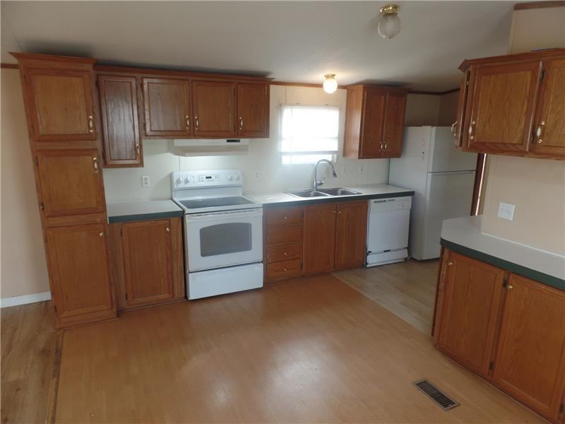 107 Oxford Ln - Photo 4 of 12