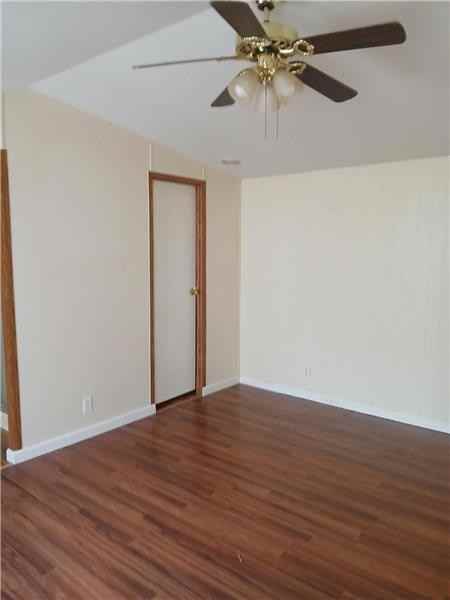 107 Oxford Ln - Photo 6 of 12