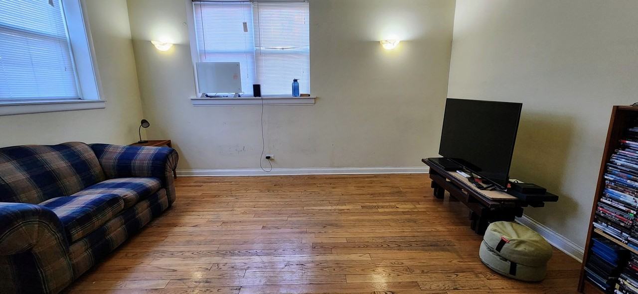 4764 N Virginia Ave #F - Photo 3 of 5