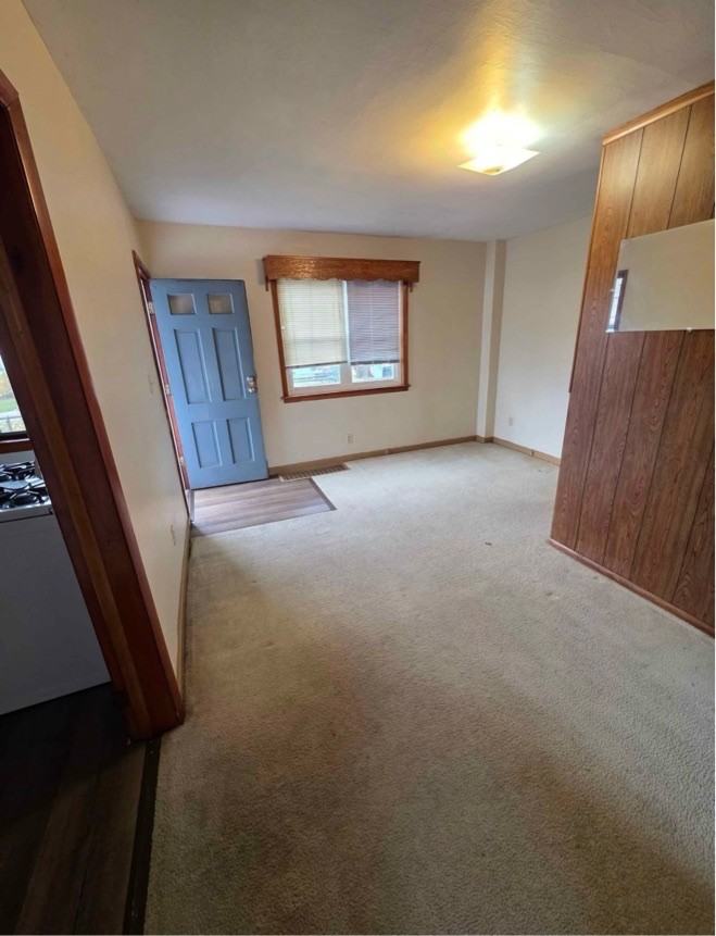 925 Pennsylvania Ave #1stFL - Photo 6 of 10