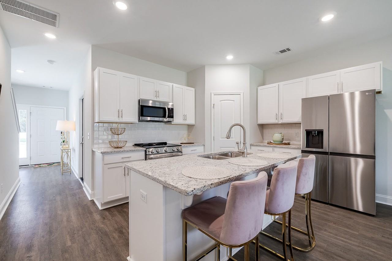 27 Belleau Woods CircleUnit 5 #5 - Photo 4 of 11