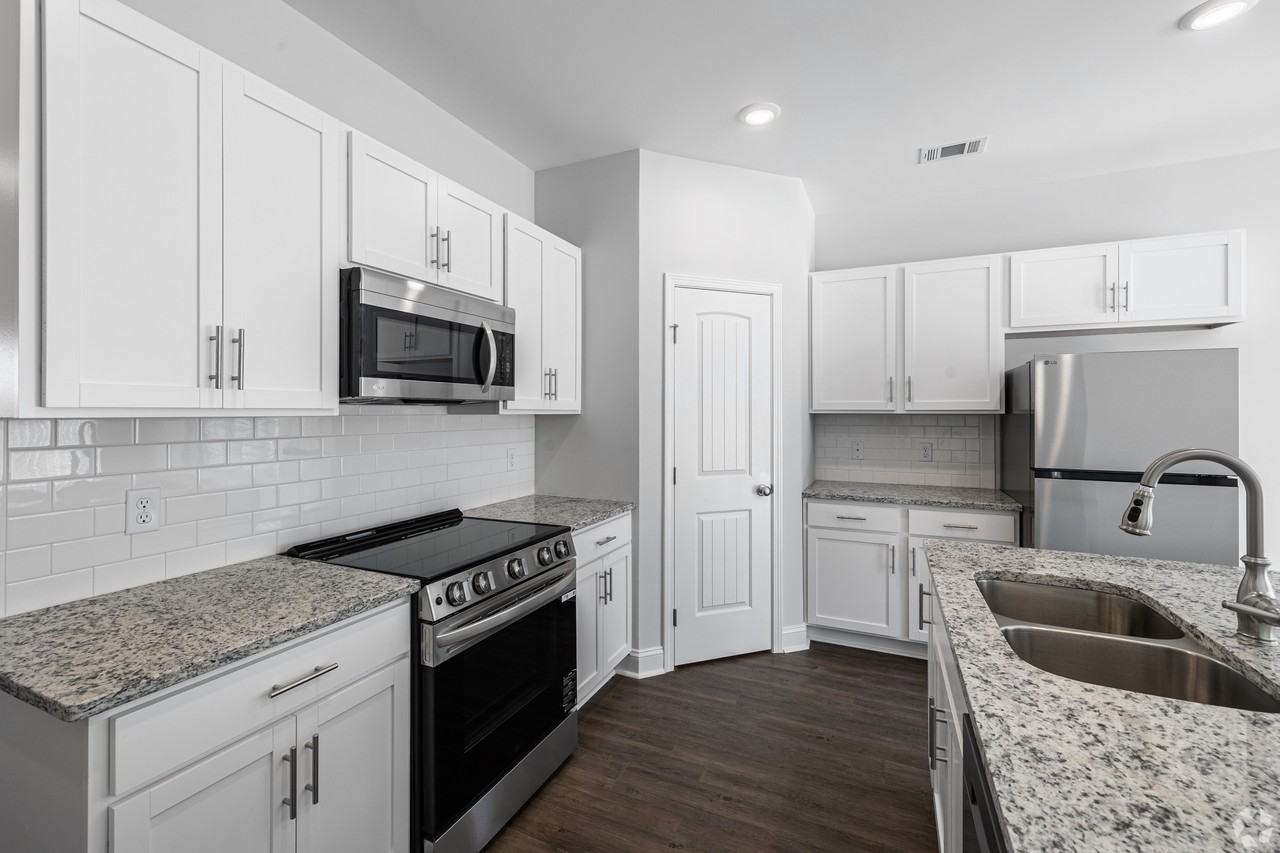 119 Belleau Woods Cir #27 - Photo 4 of 8