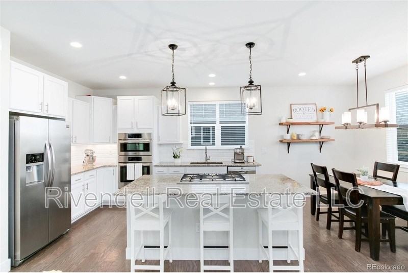 278 Calhoun Cir - Photo 4 of 24