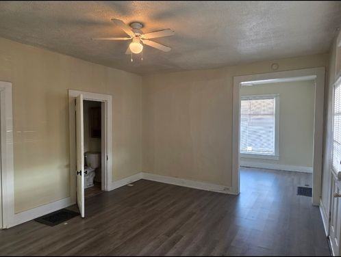 204 N Fort Wayne St - Photo 5 of 15