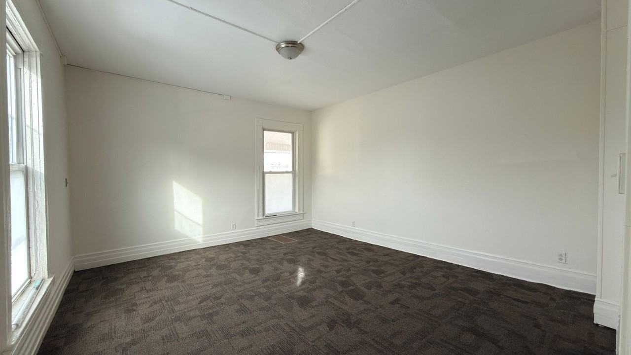 639 N 5th St - Photo 7 of 14