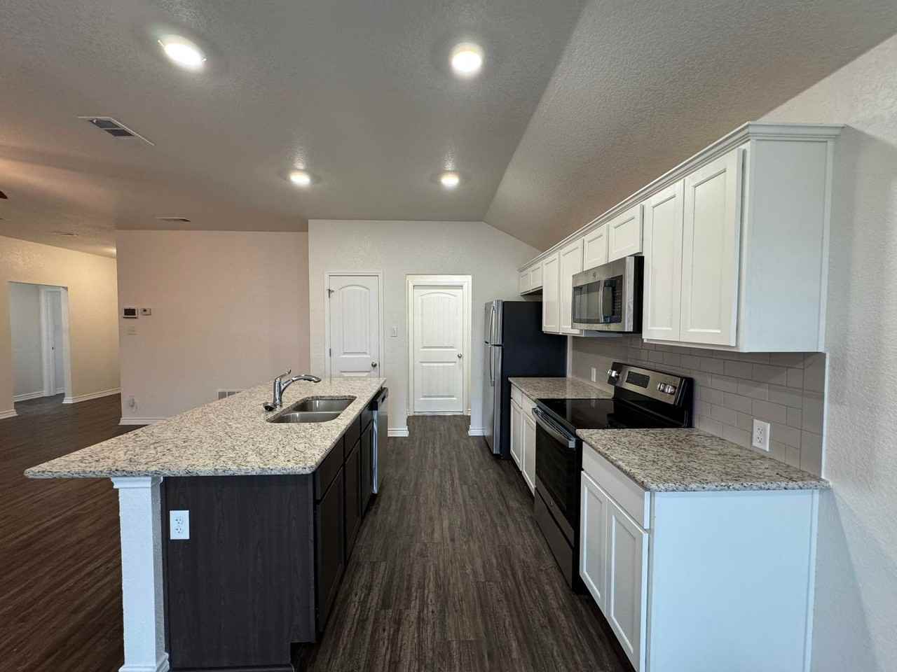 1417 Jasper Garden Ct - Photo 7 of 31