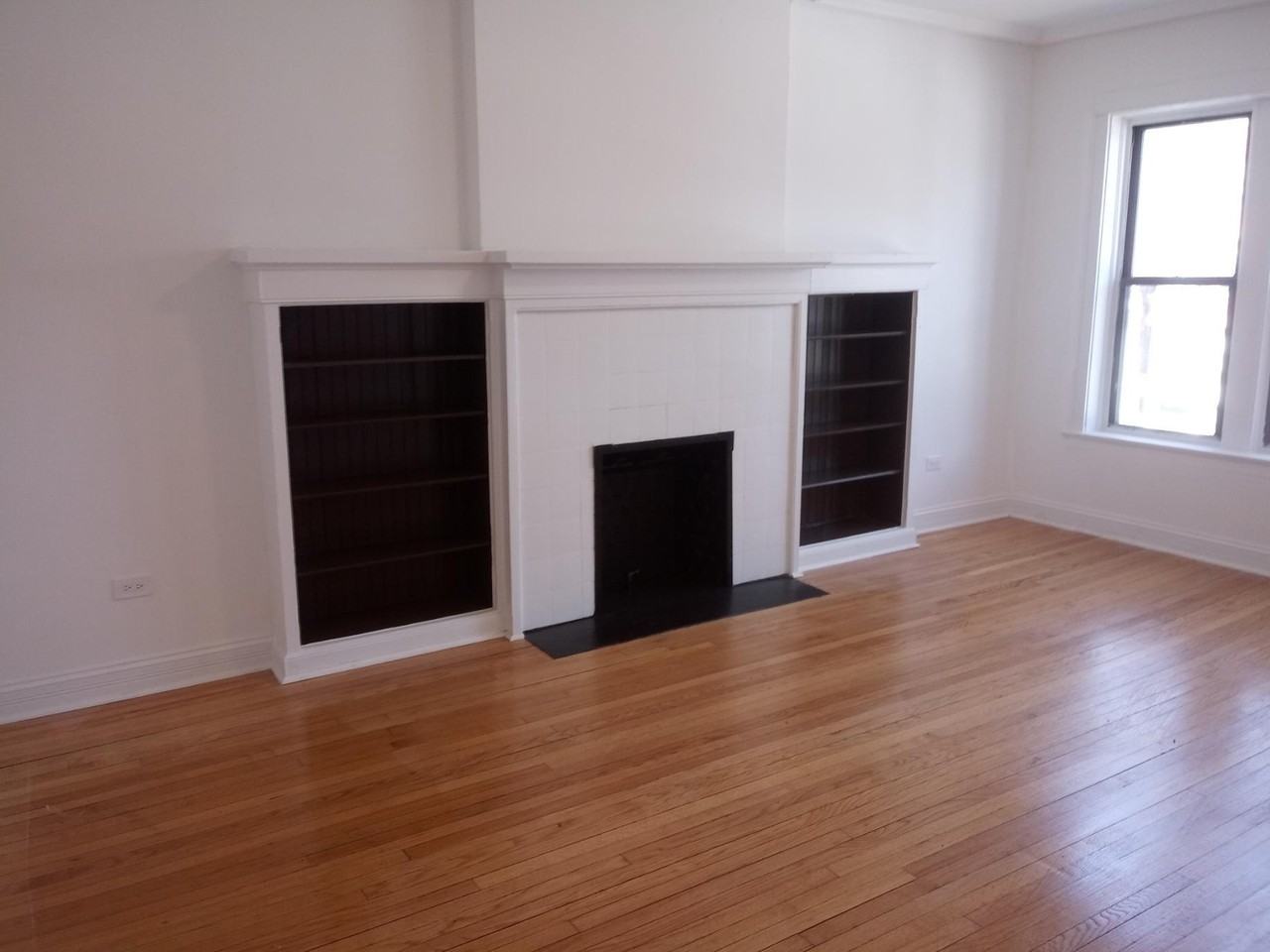 5616 S Michigan Ave - Photo 3 of 13