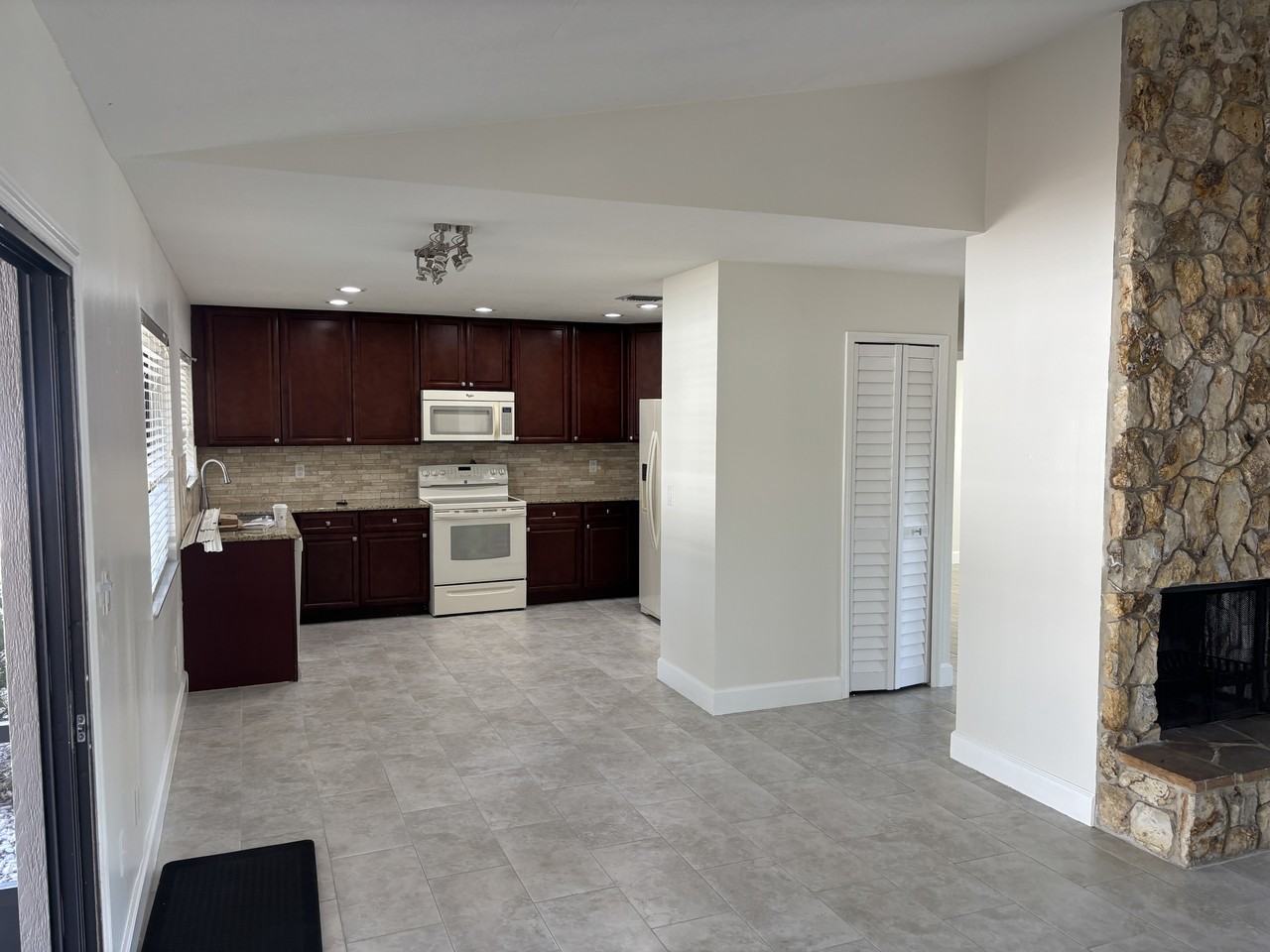 1813 E Cheryl Dr #1 - Photo 2 of 11