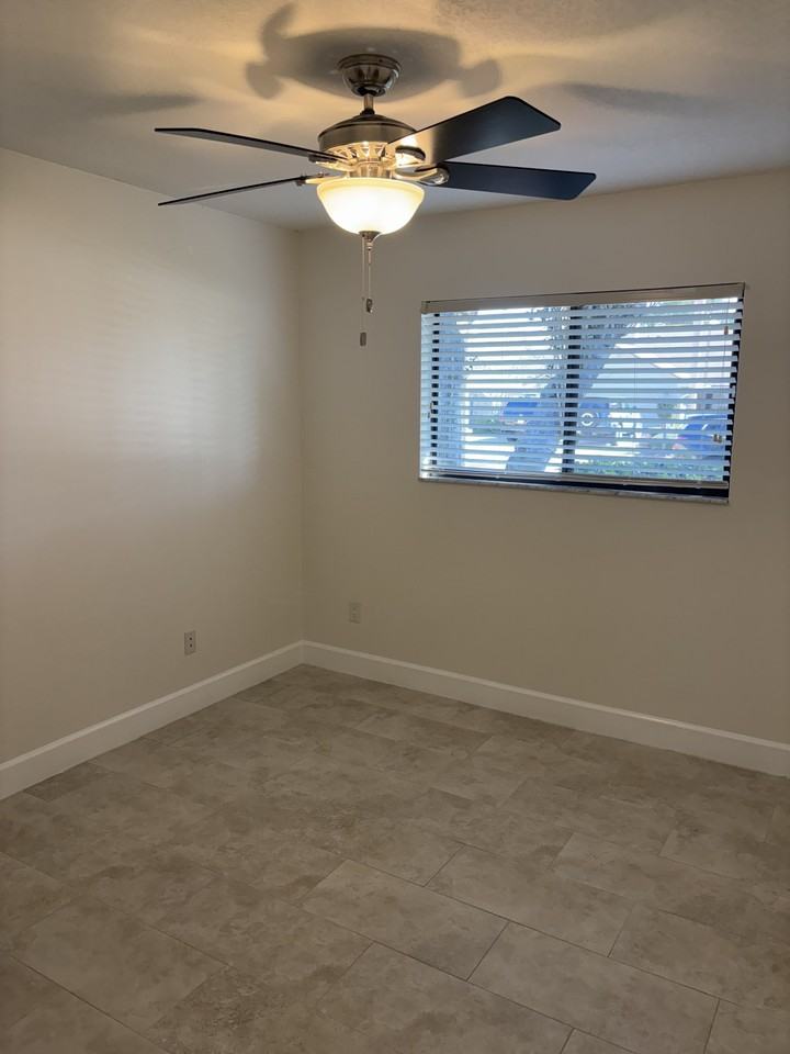 1813 E Cheryl Dr #1 - Photo 3 of 11