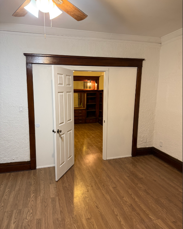 3004 N 11th St - Photo 3 of 11