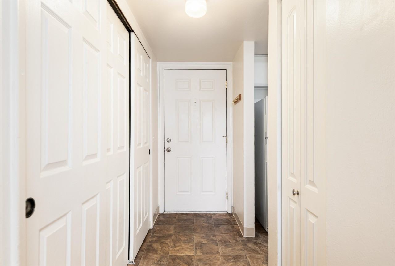 14130 E TEMPLE DR - Photo 3 of 28