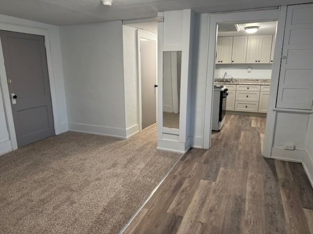 204 N 12th Ave - Photo 3 of 8