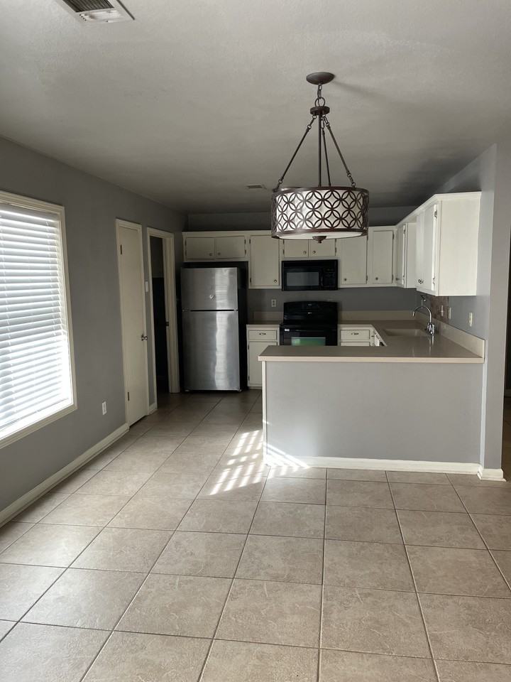 2106 Fox Meadow Ln #1 - Photo 2 of 12